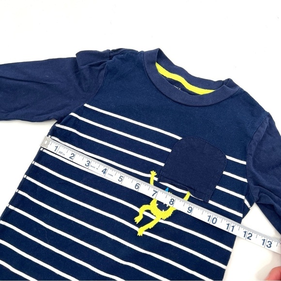 BUNDLE of Boys Clothes: 2 Long Sleeve Tops + 1 Sweatshorts Size 3T - Picture 12 of 14